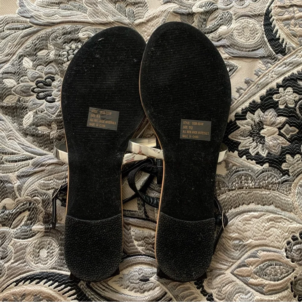 Karyn's Collection Women Sandals - Picture 3 of 3